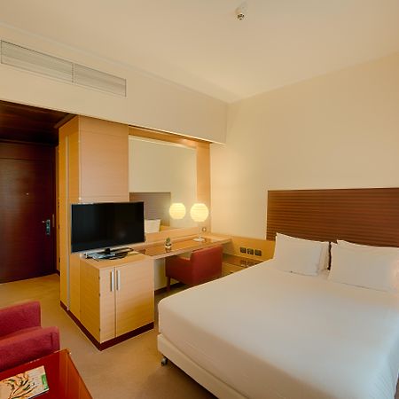 เอ็นเอชมิลาโน 2 Hotel เซกราเต ภายนอก รูปภาพ