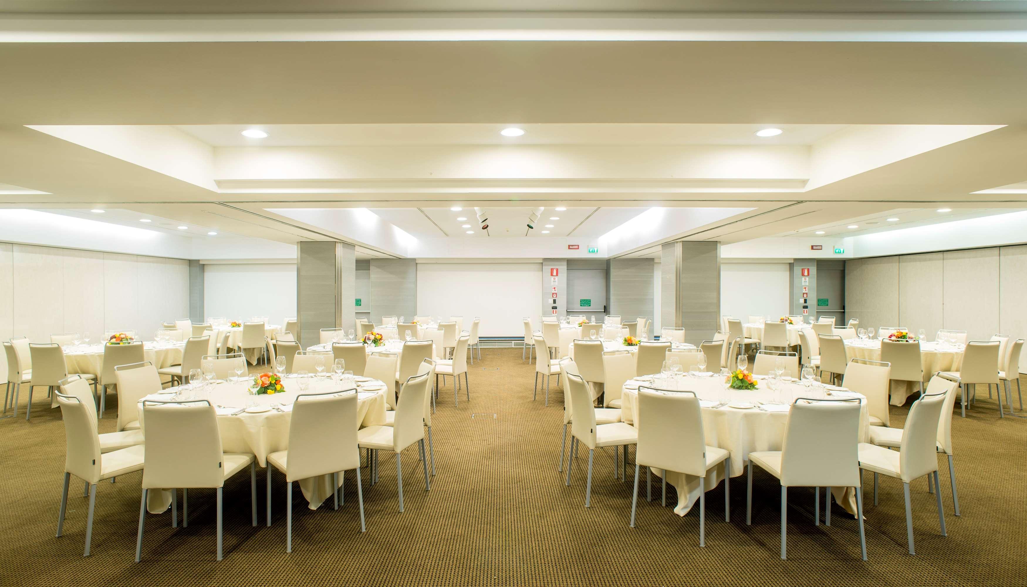 เอ็นเอชมิลาโน 2 Hotel เซกราเต ภายนอก รูปภาพ